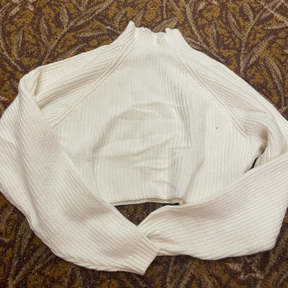 Hollister Cream Women's Sweater Shrug